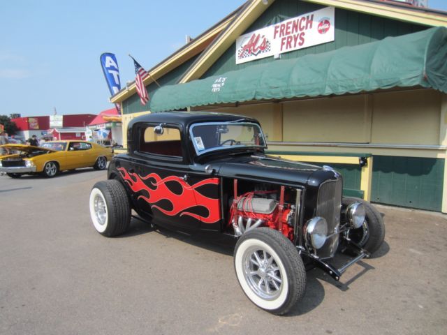 1932 Ford 1932 real Henry Ford STEEL 3-Windows Deluxe Coupe - photo 3