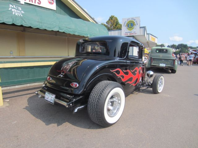 1932 Ford 1932 real Henry Ford STEEL 3-Windows Deluxe Coupe - photo 9