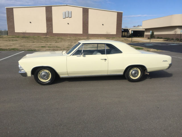 Original Lemonwood Yellow 1966 Chevrolet Chevelle Malibu Patina Survivor SS 396 1966 Chevrolet Chevelle Malibu