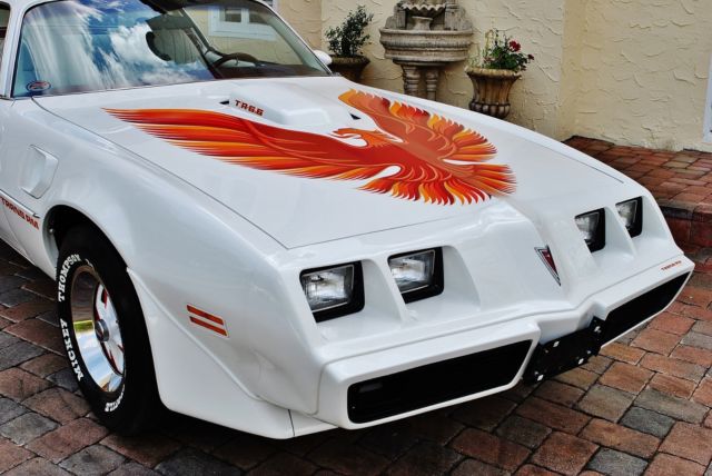 1979 Pontiac Trans Am 6.6L 33k Original Miles Immaculate Car - photo 10