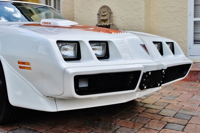 1979 Pontiac Trans Am 6.6L 33k Original Miles Immaculate Car - photo 11