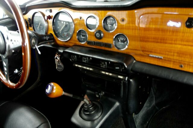 1976 Triumph TR-6 ROADSTER CONVERTIBLE - photo 12