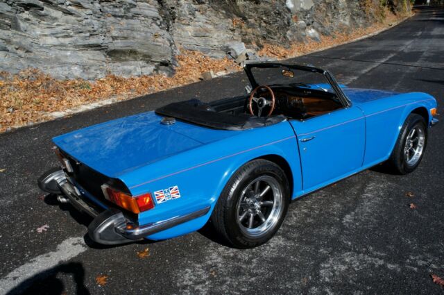 1976 Triumph TR-6 ROADSTER CONVERTIBLE - photo 3