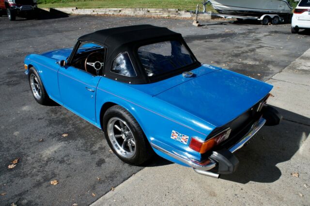 1976 Triumph TR-6 ROADSTER CONVERTIBLE - photo 4