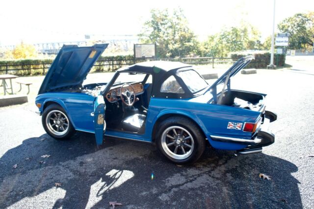 1976 Triumph TR-6 ROADSTER CONVERTIBLE - photo 6