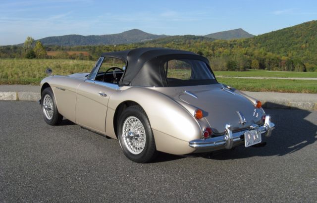 1967 Austin Healey 3000 MK III Phase II - photo 5