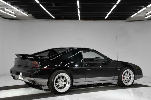 1986 Pontiac Fiero GT - photo 3