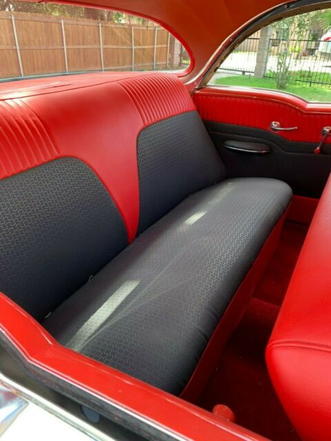 1956 Oldsmobile Eighty-Eight Holiday 88 Hardtop Sedan - photo 7