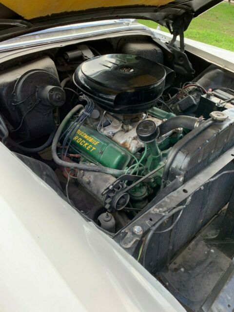 1956 Oldsmobile Eighty-Eight Holiday 88 Hardtop Sedan - photo 9