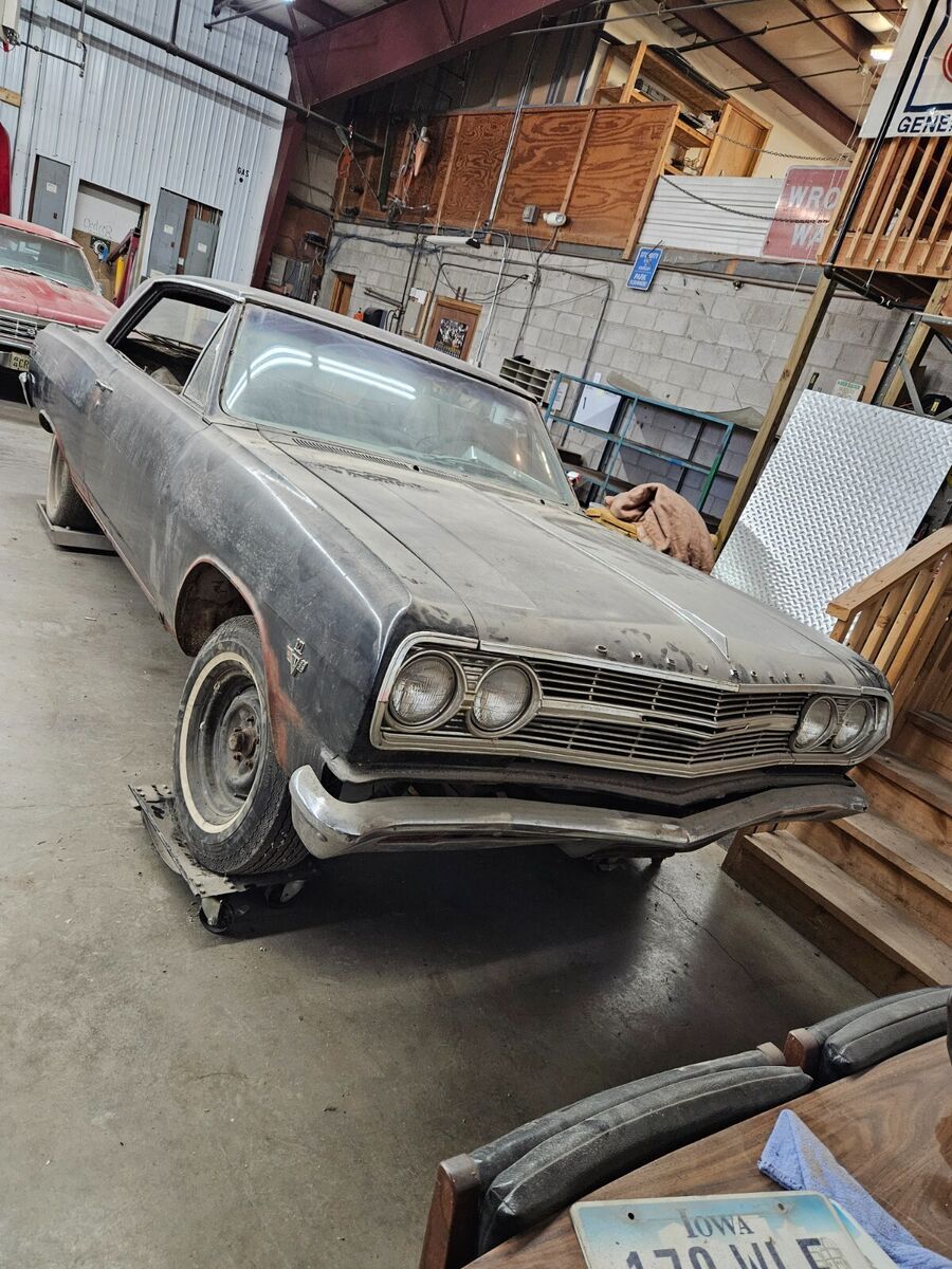 Original numbers matching 327 300 HP 4 speed 12 bolt posi factory tach 1965 Chevrolet Chevelle Malibu SS