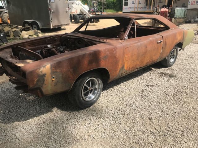 Original numbers matching 383" Big Block engine! Restorable Mopar -Not Hemi R/T 1968 Dodge Charger