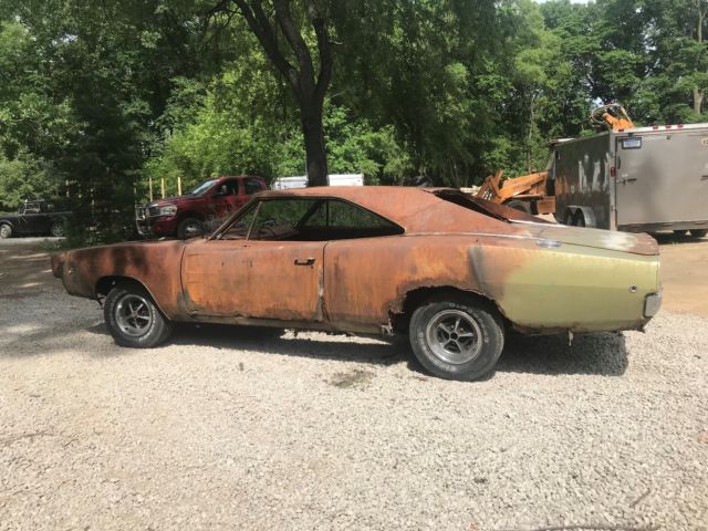 1968 Dodge Charger - photo 2