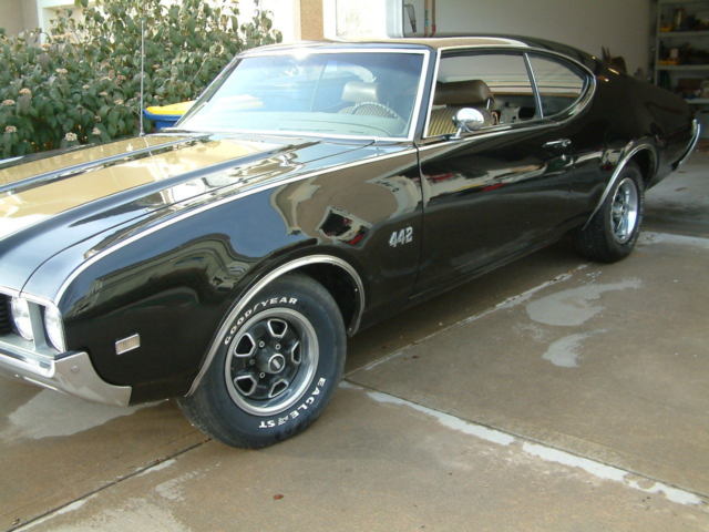 1969 Oldsmobile 442 - photo 2