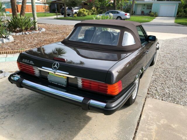 1989 Mercedes-Benz SL-Class 560SL Roadster - photo 5