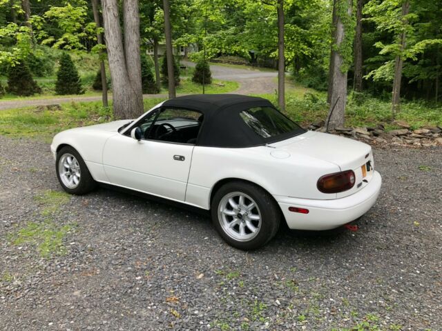 1990 Mazda MX-5 Miata Base - photo 2
