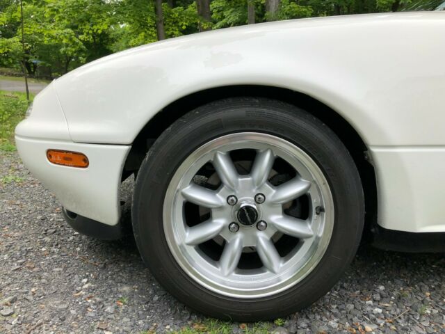 1990 Mazda MX-5 Miata Base - photo 7