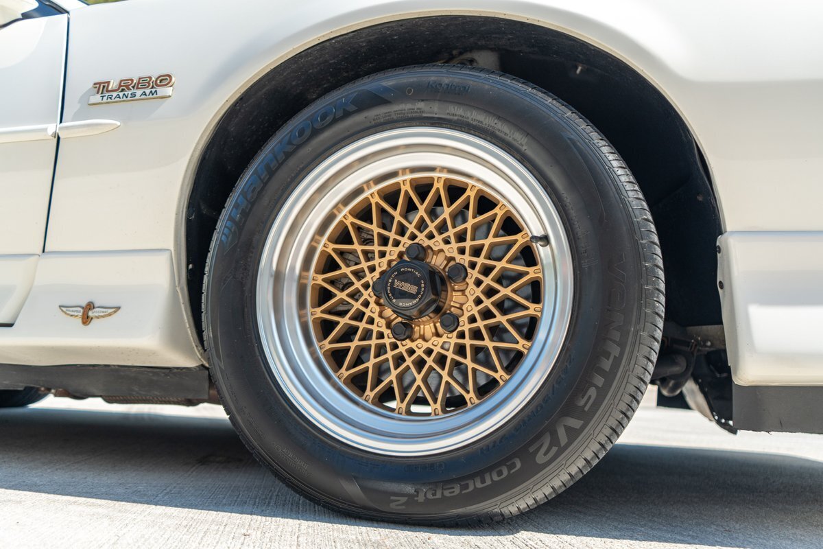 1989 Pontiac Trans Am - photo 12