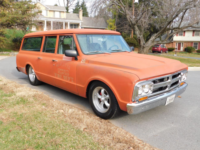 1967 Chevrolet Suburban GMC CARRYALL, VINTAGE EMERGENCY VEHICLE - photo 3