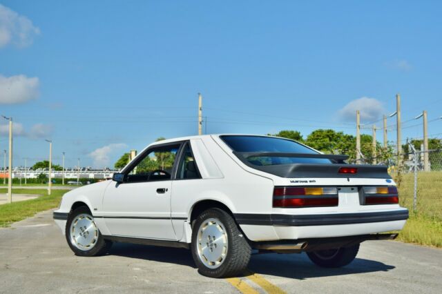 1986 Ford Mustang SVO - photo 2