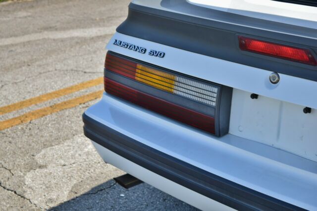 1986 Ford Mustang SVO - photo 4