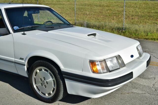1986 Ford Mustang SVO - photo 7