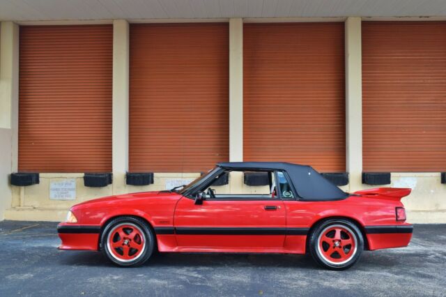1990 Ford Mustang LX 5.0 Saleen Tribute - photo 2