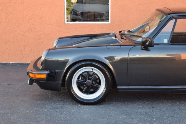 1982 Porsche 911 SC - photo 2