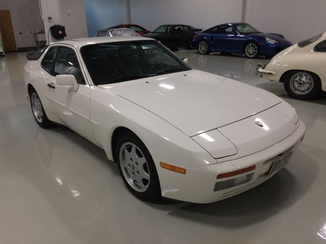 ORIGINAL Porsche 944S2 Coupe with low miles!! 1989 Porsche 944 944S2