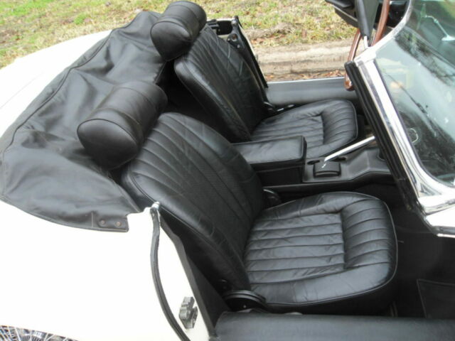 1971 Jaguar E-Type XKE Series II Roadster - photo 11