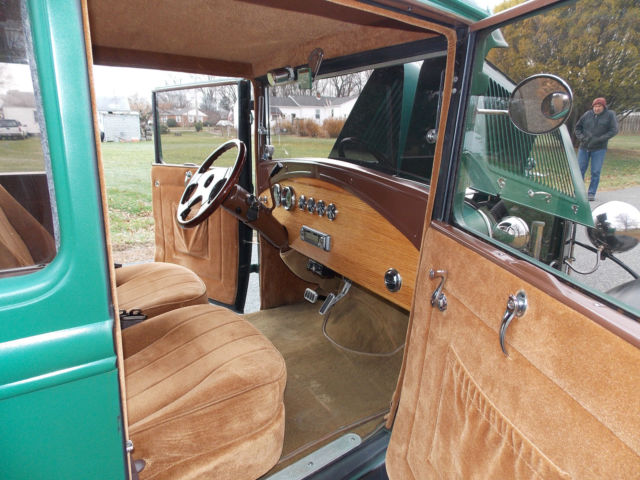 1930 Ford Model A Tudor - photo 12