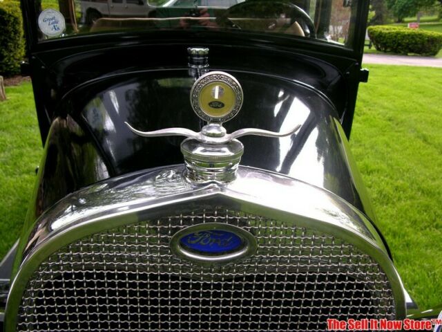 1929 Ford Model A 5 Window Coupe - photo 9