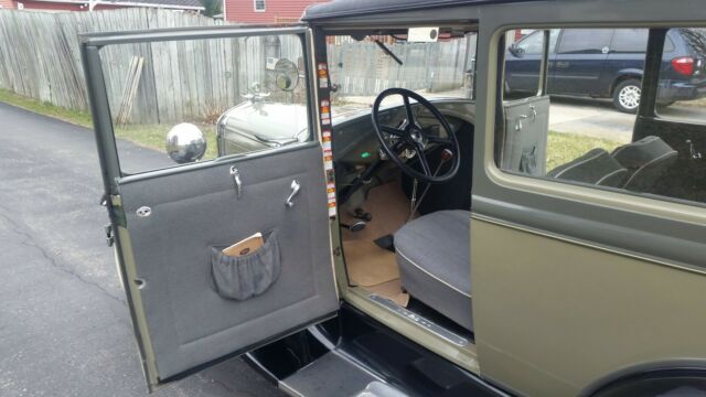 1930 Ford Model A Tudor - photo 11