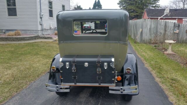 1930 Ford Model A Tudor - photo 5