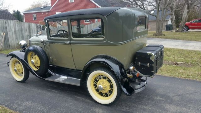 1930 Ford Model A Tudor - photo 6