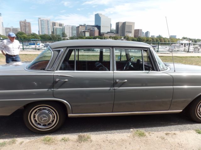 1967 Mercedes-Benz 200-Series 230S - photo 8