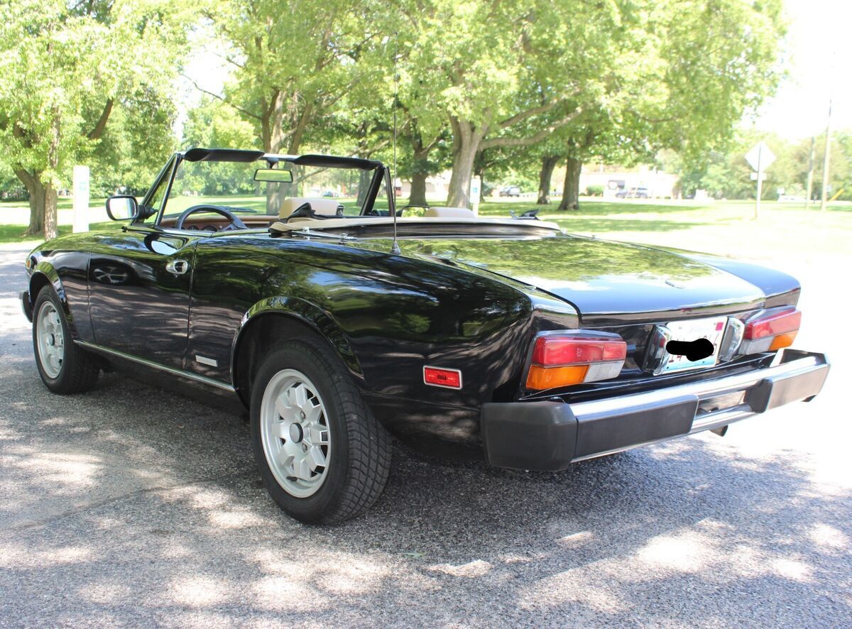 1983 Fiat 124 Spider Pininfarina - photo 4
