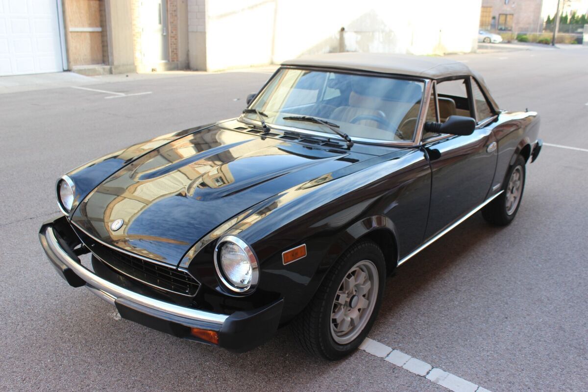 1983 Fiat 124 Spider Pininfarina - photo 5