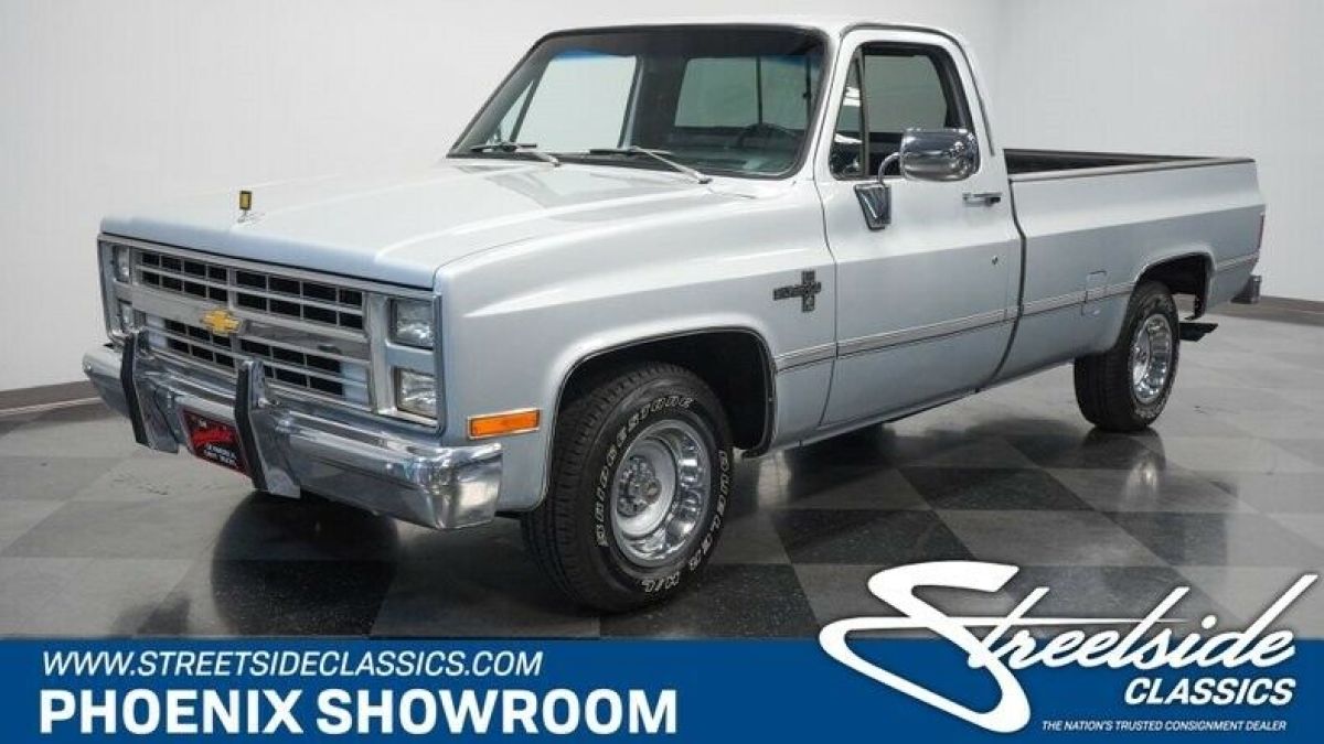 Original V8 Auto Classic Vintage Collector A/C Buildsheet Chevy Silver 1985 Chevrolet C-10 Silverado