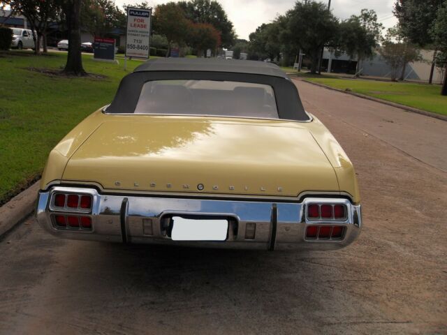 1972 Oldsmobile Cutlass Supreme Convertible - photo 3
