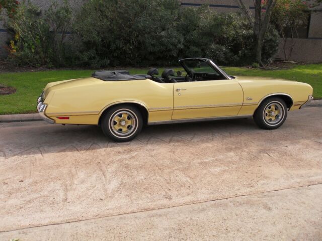 1972 Oldsmobile Cutlass Supreme Convertible - photo 5