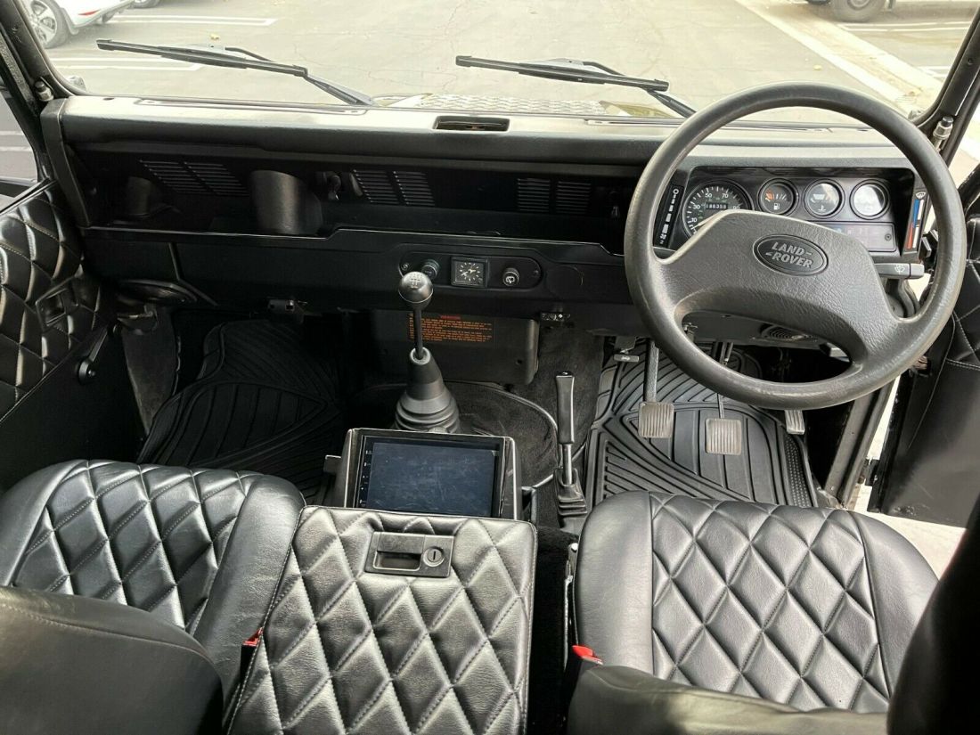 1992 Land Rover Defender - photo 11