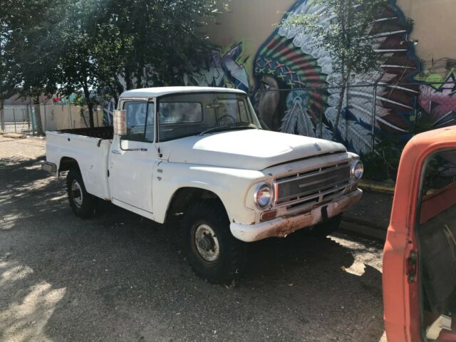 1967 International Harvester 1100B - photo 2