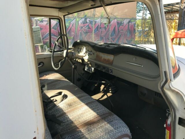 1967 International Harvester 1100B - photo 5
