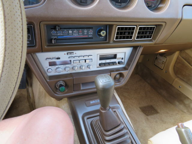 1981 Datsun Z-Series 280zx beige cloth - photo 10