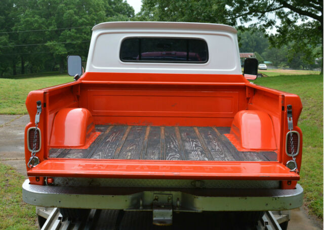 1966 Chevrolet C-10 SWB FLEETSIDE PICKUP TRUCK W/AIR CONDITIONING - photo 10