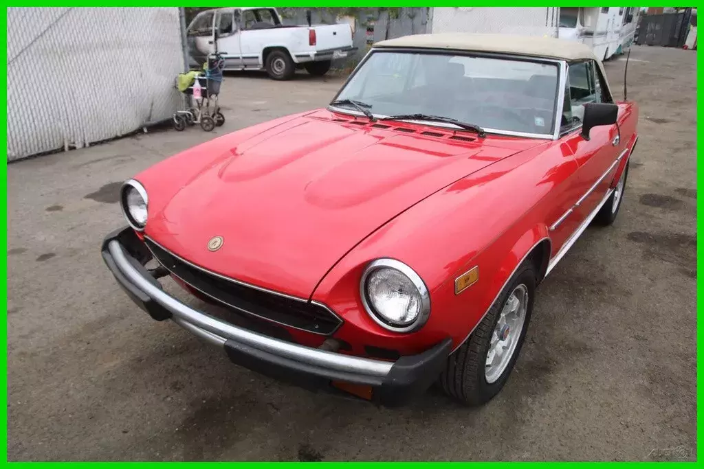 (OSA) 1982 Fiat Spider 2000 Convertible 2.0 L 4 Cylinder NO RESERVE 1982 Fiat 2000 Spider