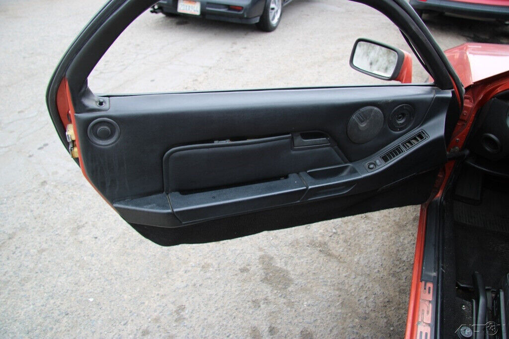 1984 Porsche 928 - photo 12