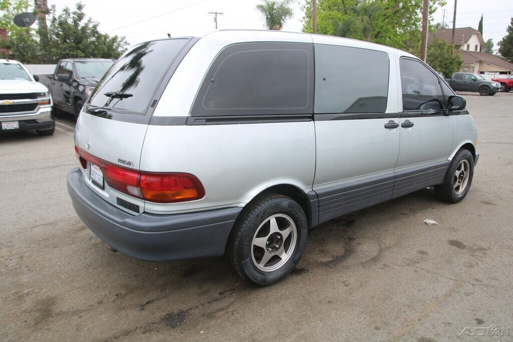 1993 Toyota Previa LE - photo 6