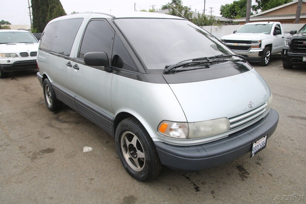 1993 Toyota Previa LE - photo 8