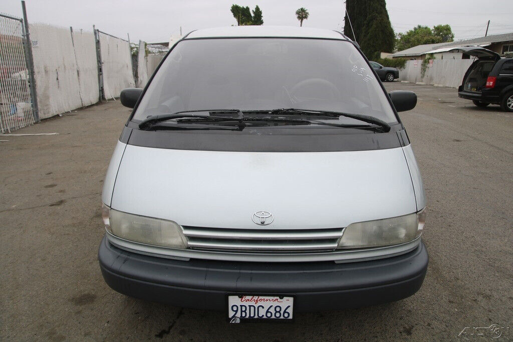 1993 Toyota Previa LE - photo 9